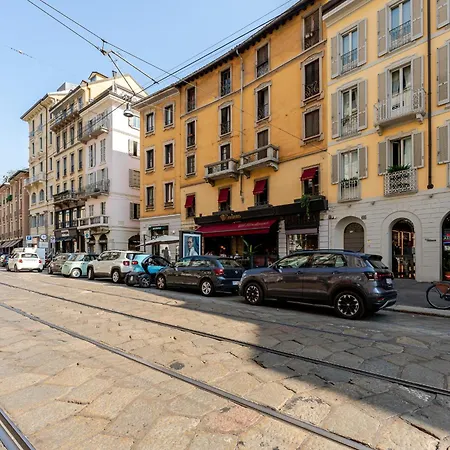 Apartament Breraprivata, Con Giardino E Jacuzzi Ad Uso Esclusivo -